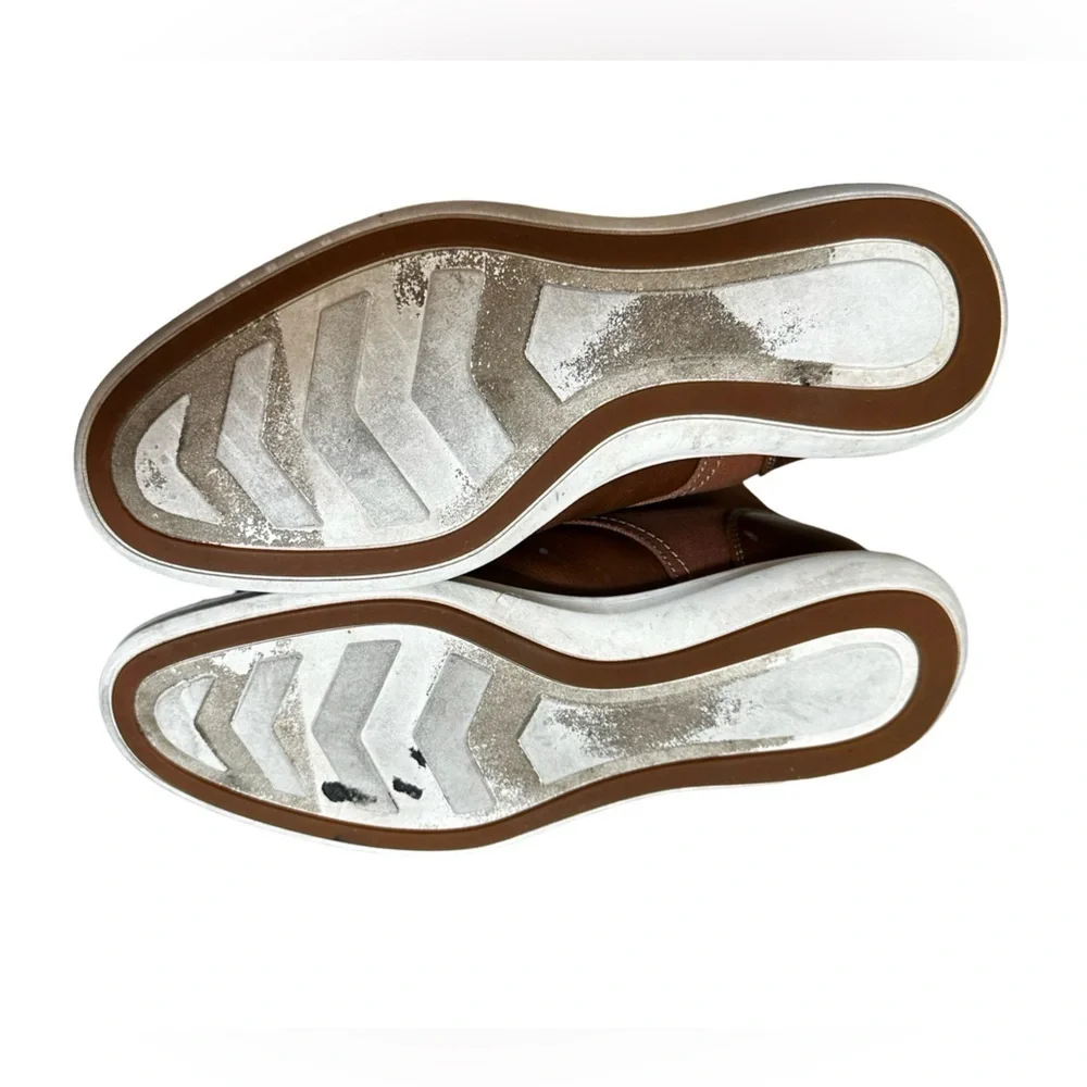 Robert Wayne men’s 10